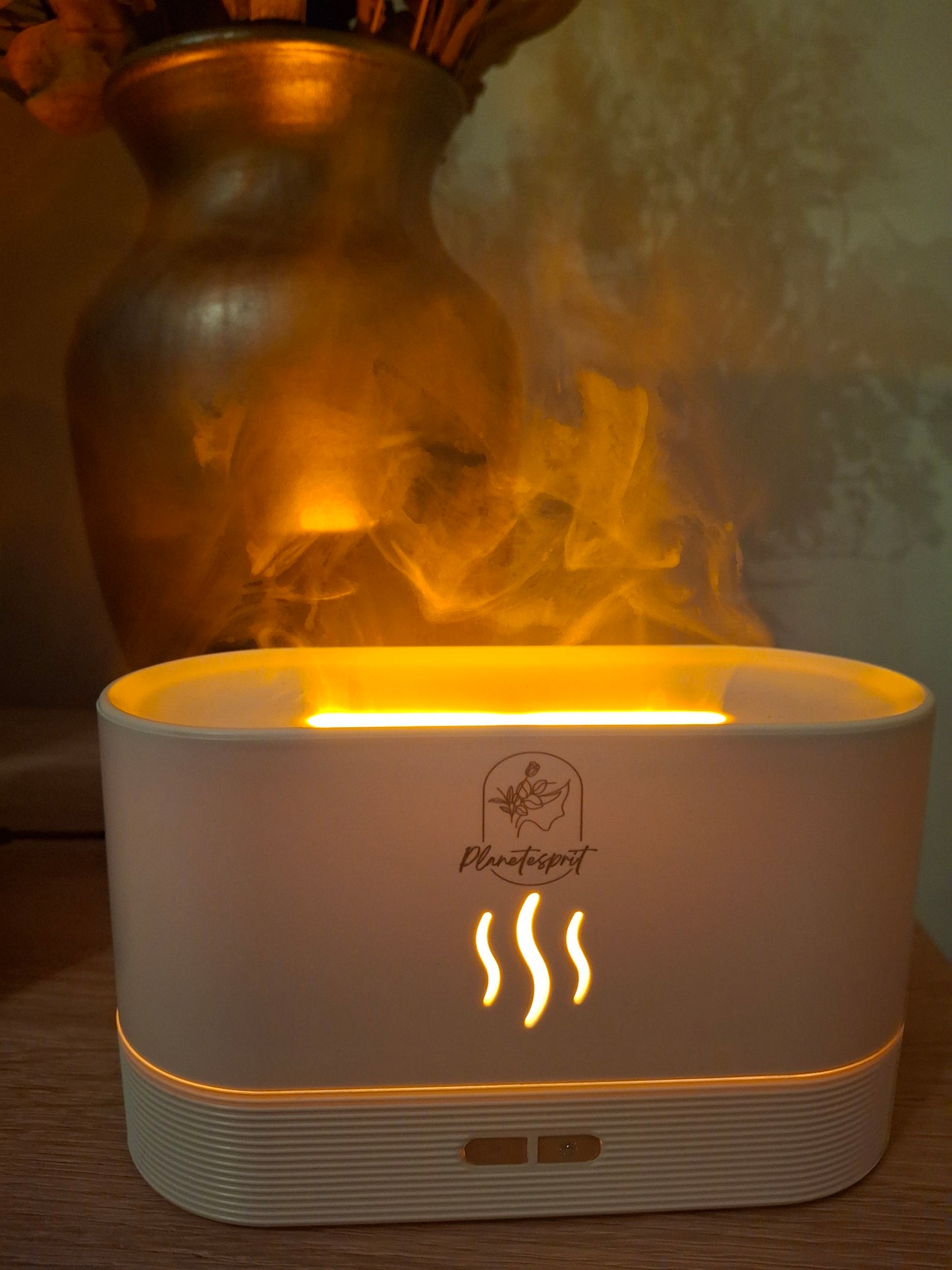 Diffuseur d'huiles essentielles LED Effet Flamme 180 ml - Ambiance cocooning, sommeil réparateur et zen chez vous
