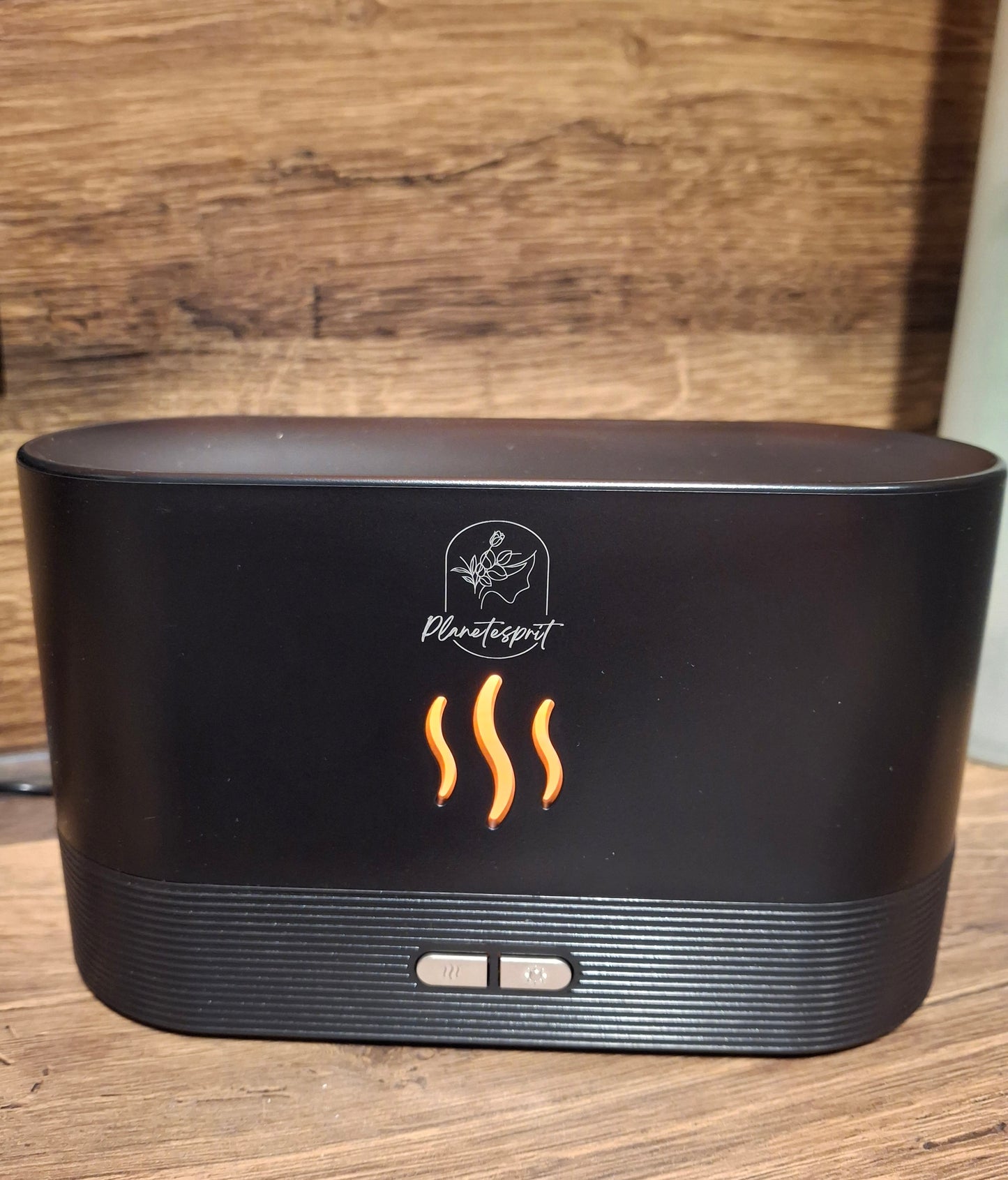 Diffuseur d'huiles essentielles LED Effet Flamme 180 ml - Ambiance cocooning, sommeil réparateur et zen chez vous