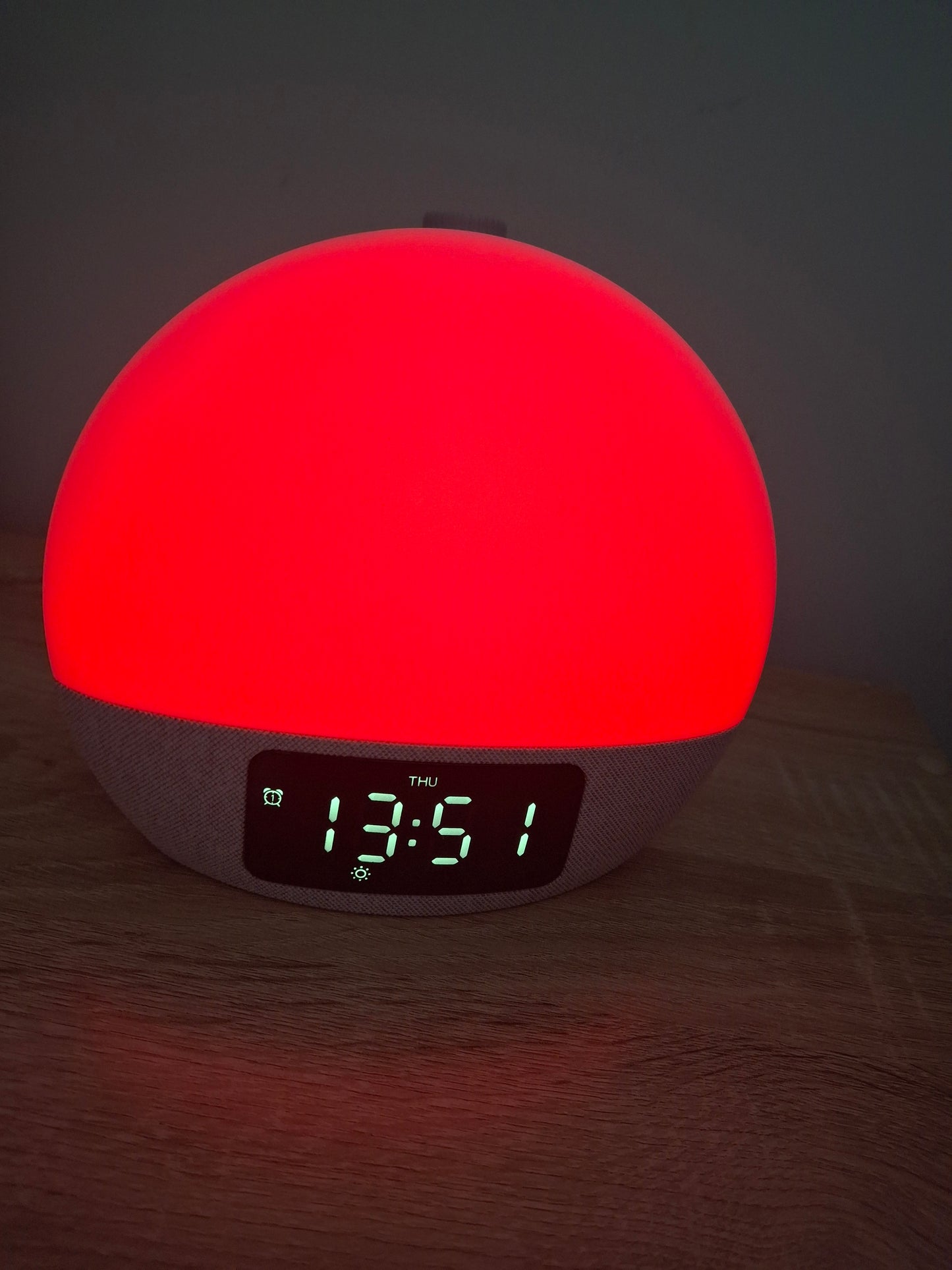 Réveil simulateur d’aube Bluetooth - Adieu aux matins difficiles, sommeil réparateur et énergie dès le réveil