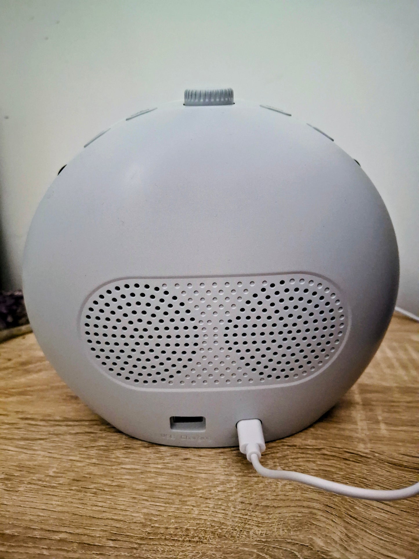 Réveil simulateur d’aube Bluetooth — Dites adieu aux matins difficiles et retrouvez un réveil doux, naturel et plein d’énergie.